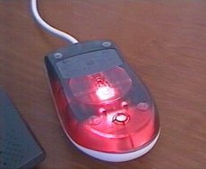 Foto del sensor ptico del Logitech Pilot Wheel Mouse Optical