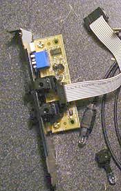 Fotografa de la placa adicional para la conexin digital SPDIF de la Leadtek WinFast 4Xsound